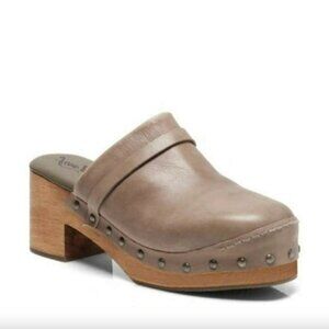 Free People Calabasas Clog Womens size 10US/ 40 EU Washed Taupe